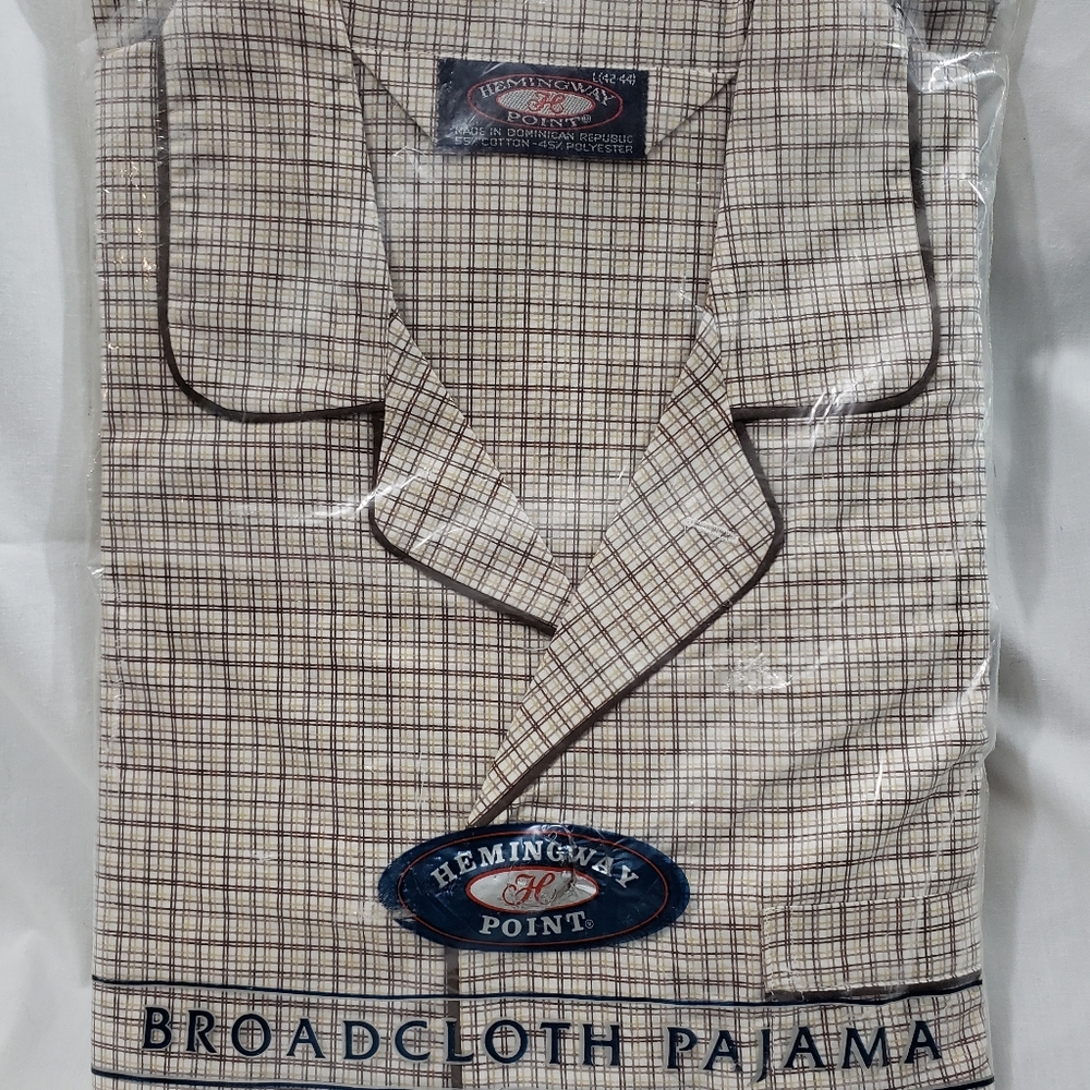 NIP Vtg Men Pajamas Lg Broadcloth Long Slv Plaid